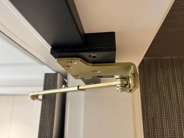 Door Coordinator manufacturer Delhi - Automatic door sequencing device